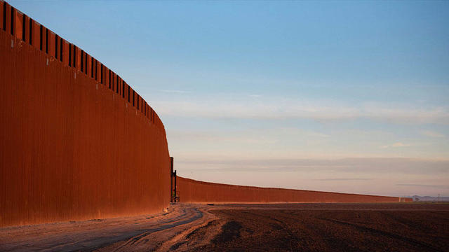 border-wall.jpg 